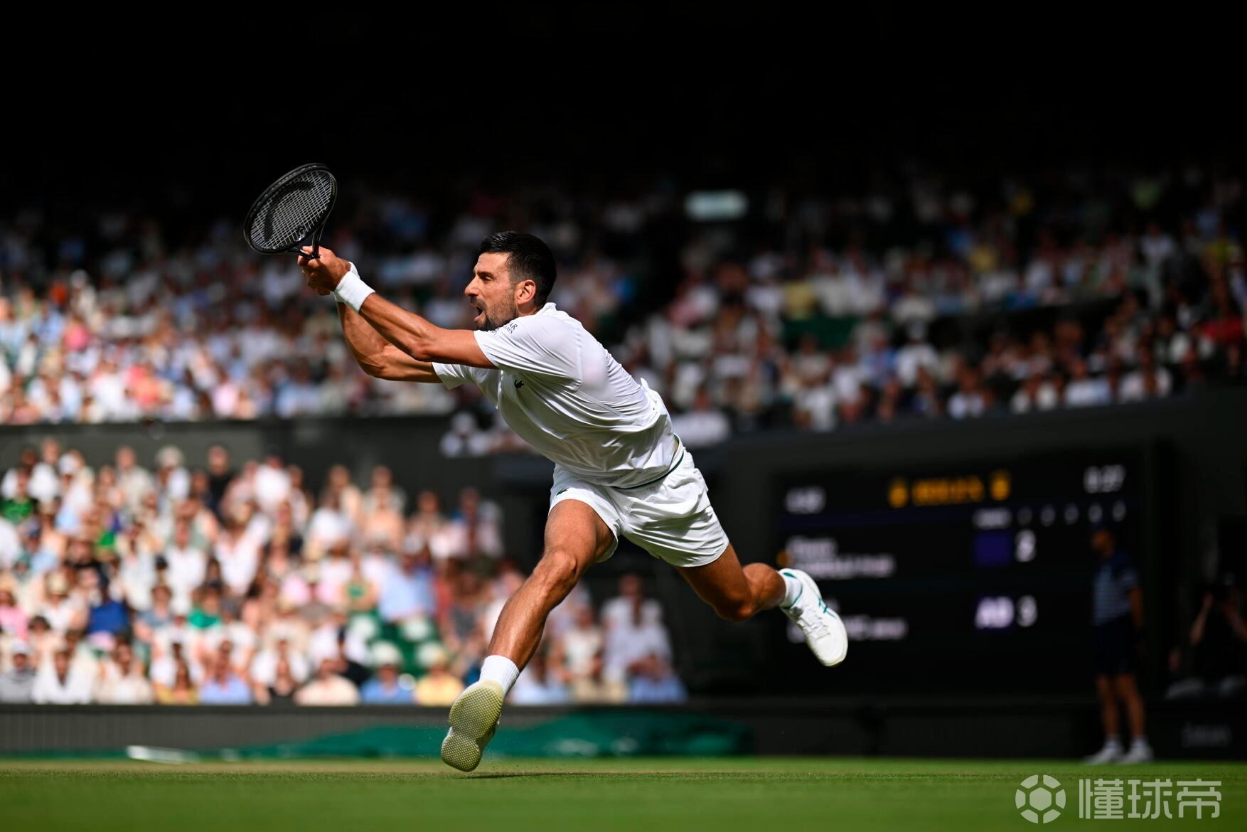 包含德约科维奇重返赛场，表现优异首场状态出色，老鹰观众沸腾！的词条